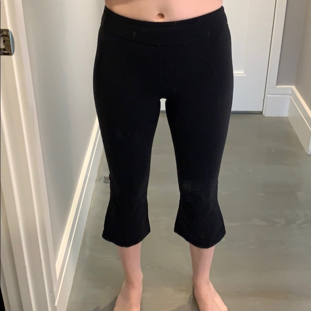 Black lululemon bootcut Capri leggings